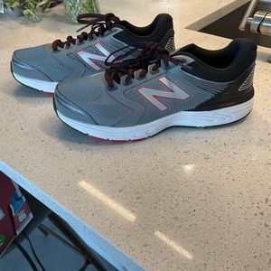 NWT New Balance Extra Wide Men’s Sneakers